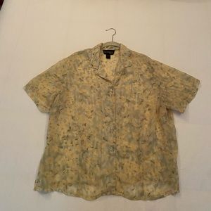 Floral short sleeve button down shirt